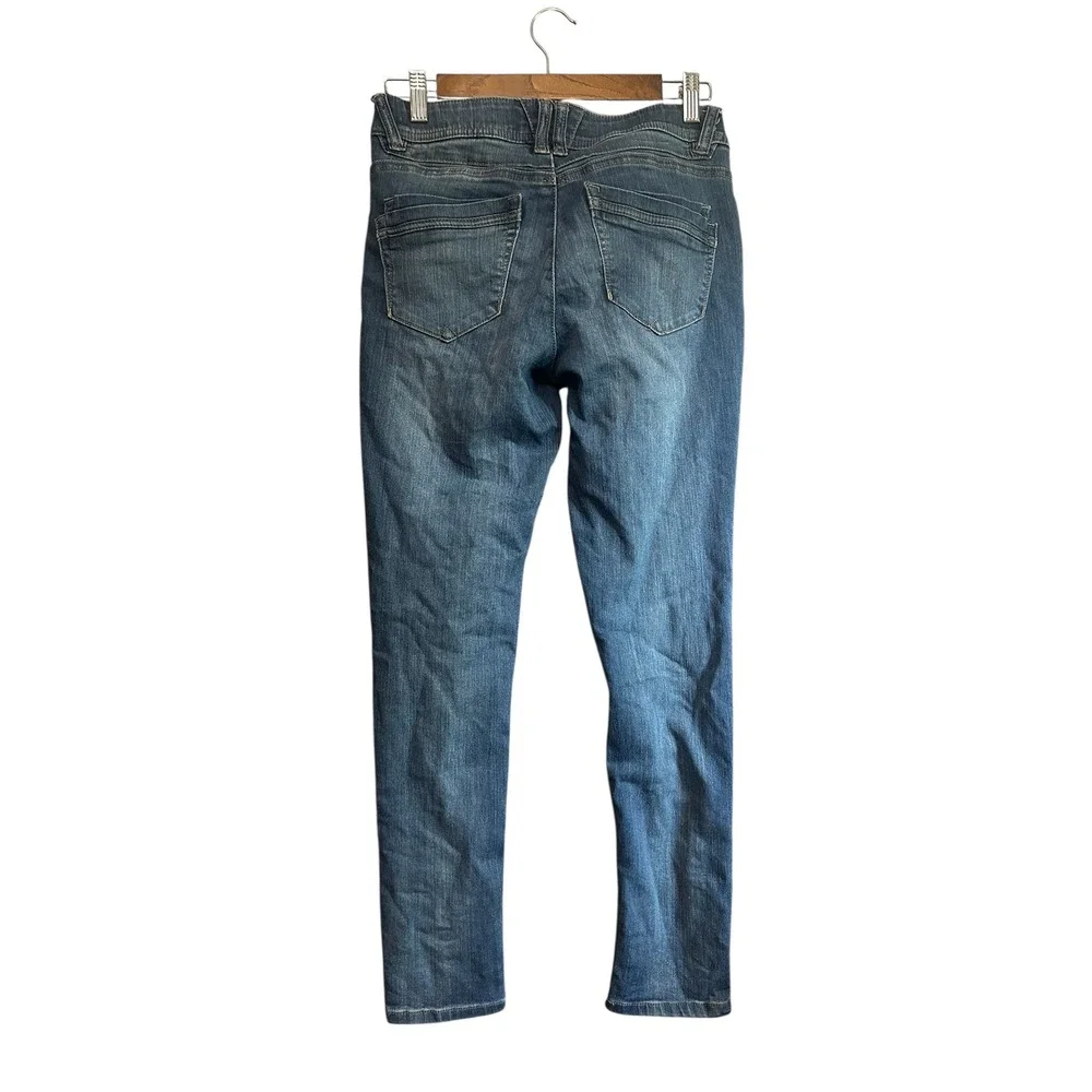Wallflower Instastretch Dream Skinny Jeans Distressed Medium‎ Wash Denim